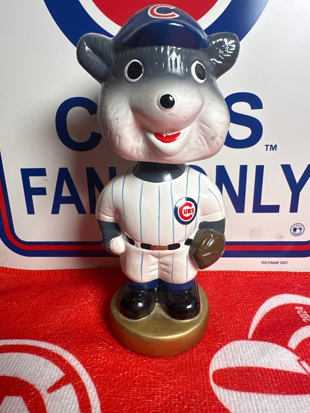 Chicago Cubs Mascot 2001 TEI Handpainted Gold Based Baseball MLB Bobblehead